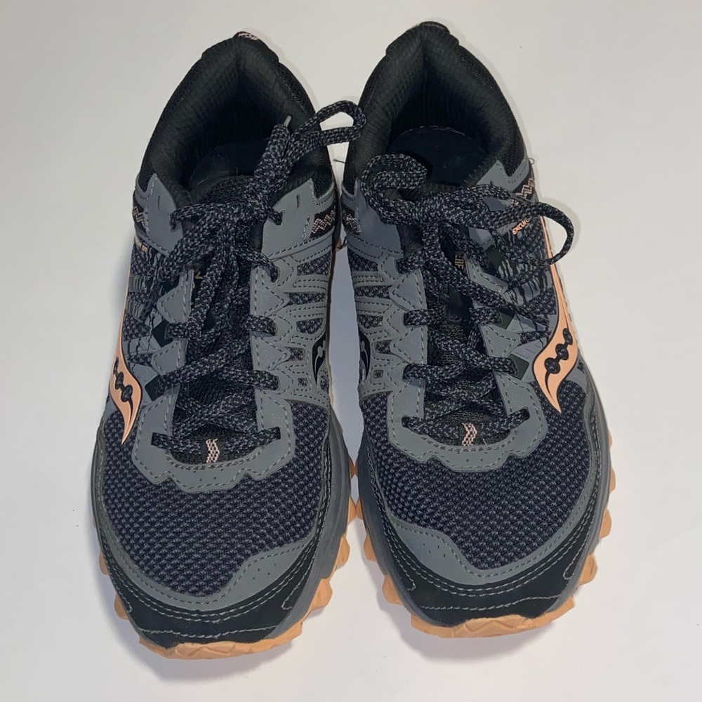 Saucony Women’s Grid Excursions Sneakers Size 8